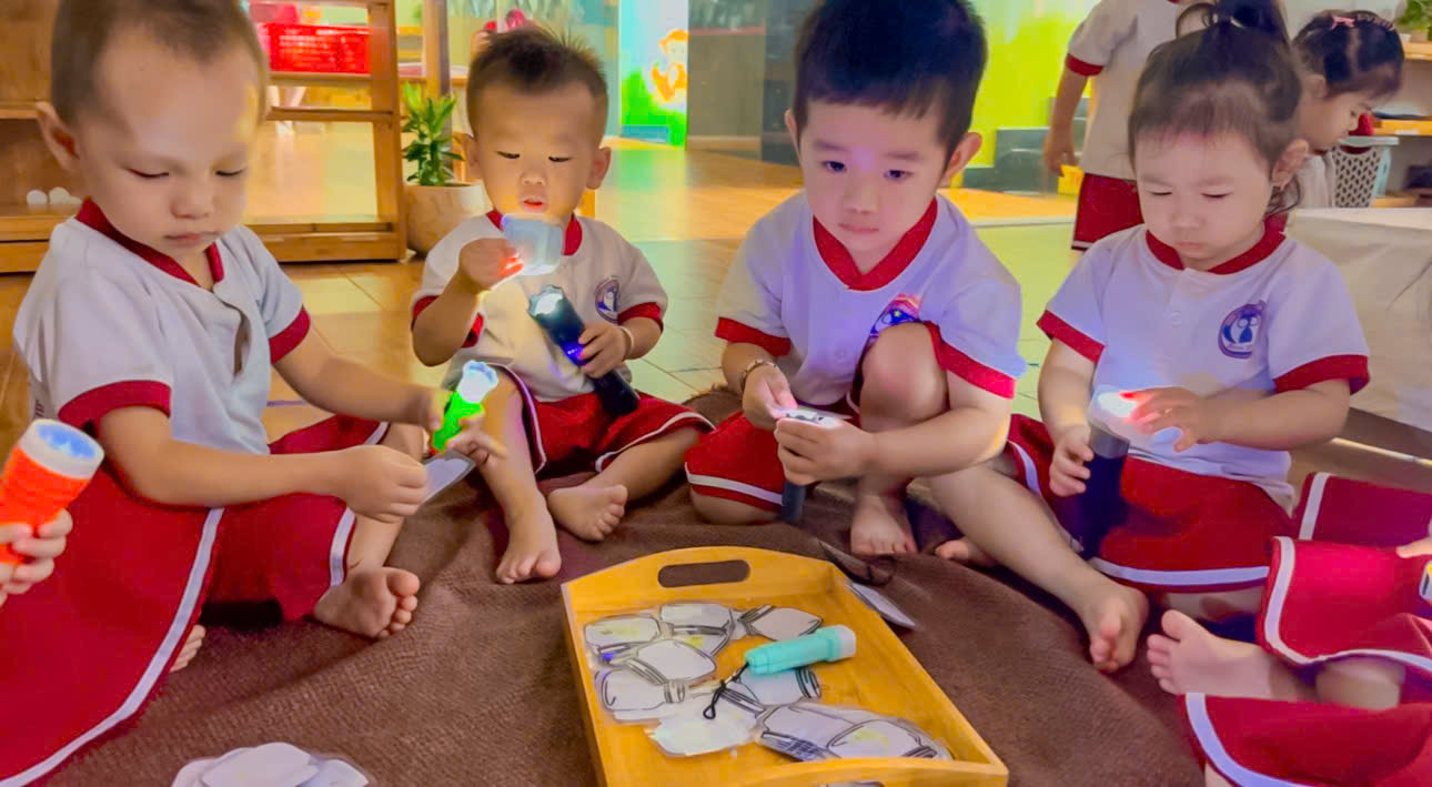 KHÁM PHÁ SỰ KỲ DIỆU CỦA ÁNH SÁNG