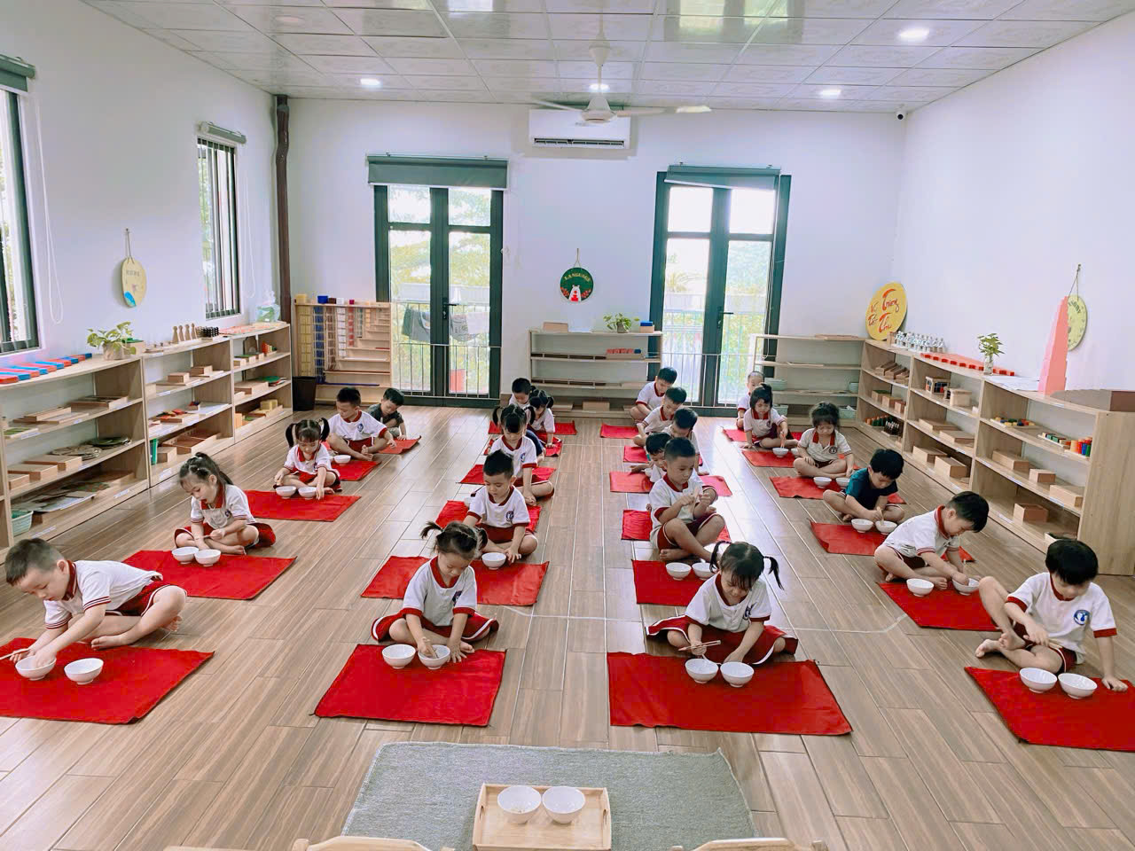 KỸ NĂNG CHUYỂN HẠT BẰNG KẸP