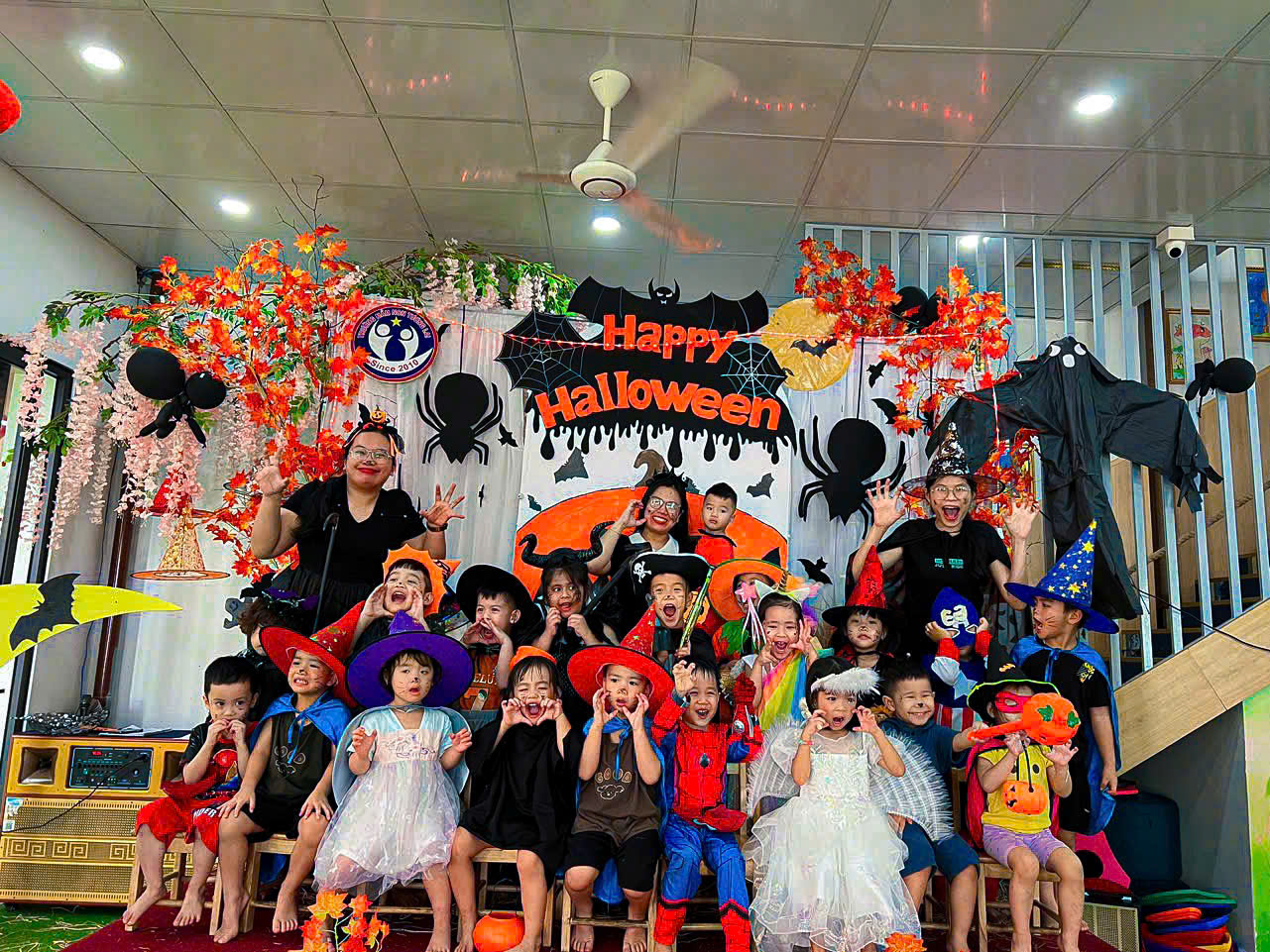 TOÀN CẢNH LỄ HỘI HALLOWEEN